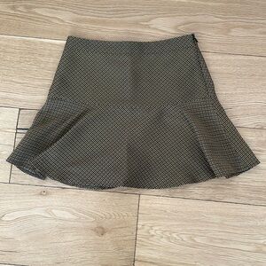 Club Monaco - mini skirt